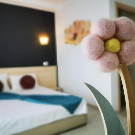 Emerald - Belona Daire